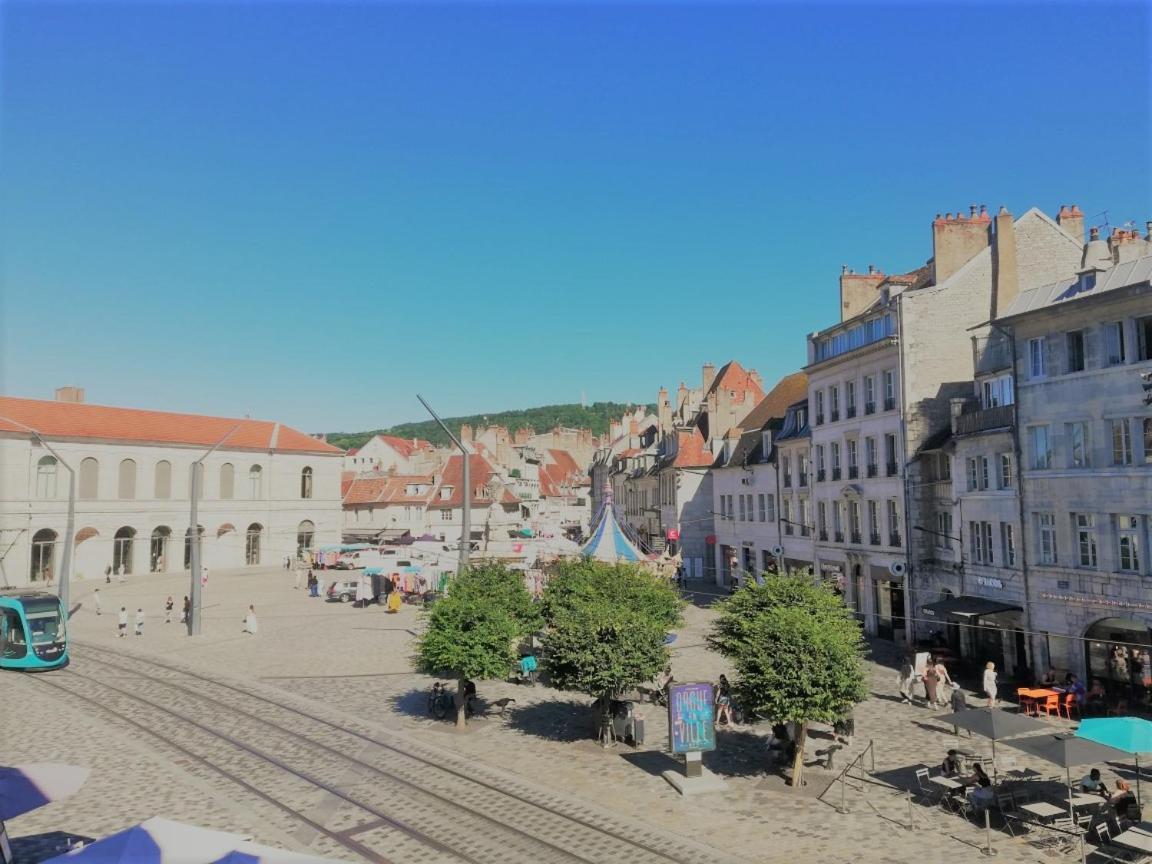 Le Doubs Vesontio Appartement Besançon Buitenkant foto