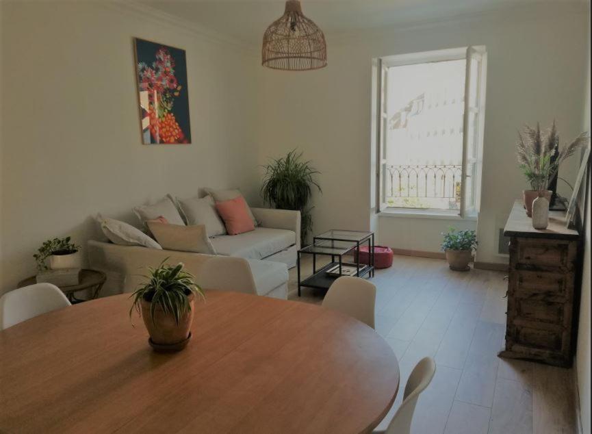 Le Doubs Vesontio Appartement Besançon Buitenkant foto