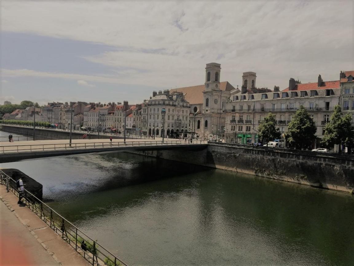 Le Doubs Vesontio Appartement Besançon Buitenkant foto